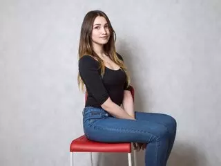 DanielaBurns ass shows